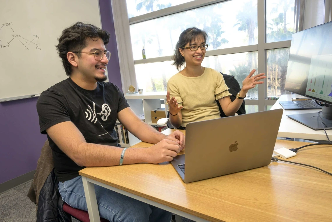Student taking part in Place-based Health Informatics Research Education program at the University of Arizona College of Medicine.